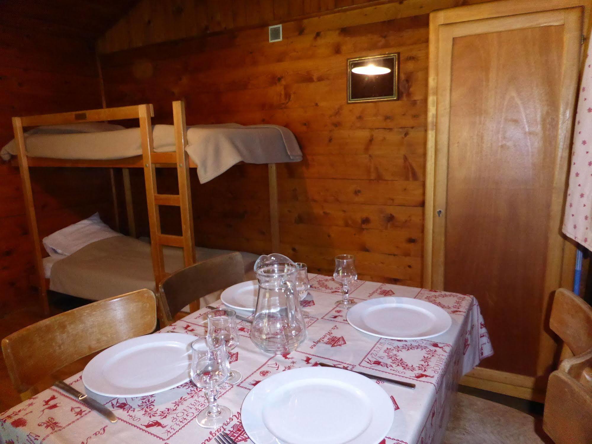 Camping L'Ecureuil - Mont-Blanc Village Domancy Экстерьер фото