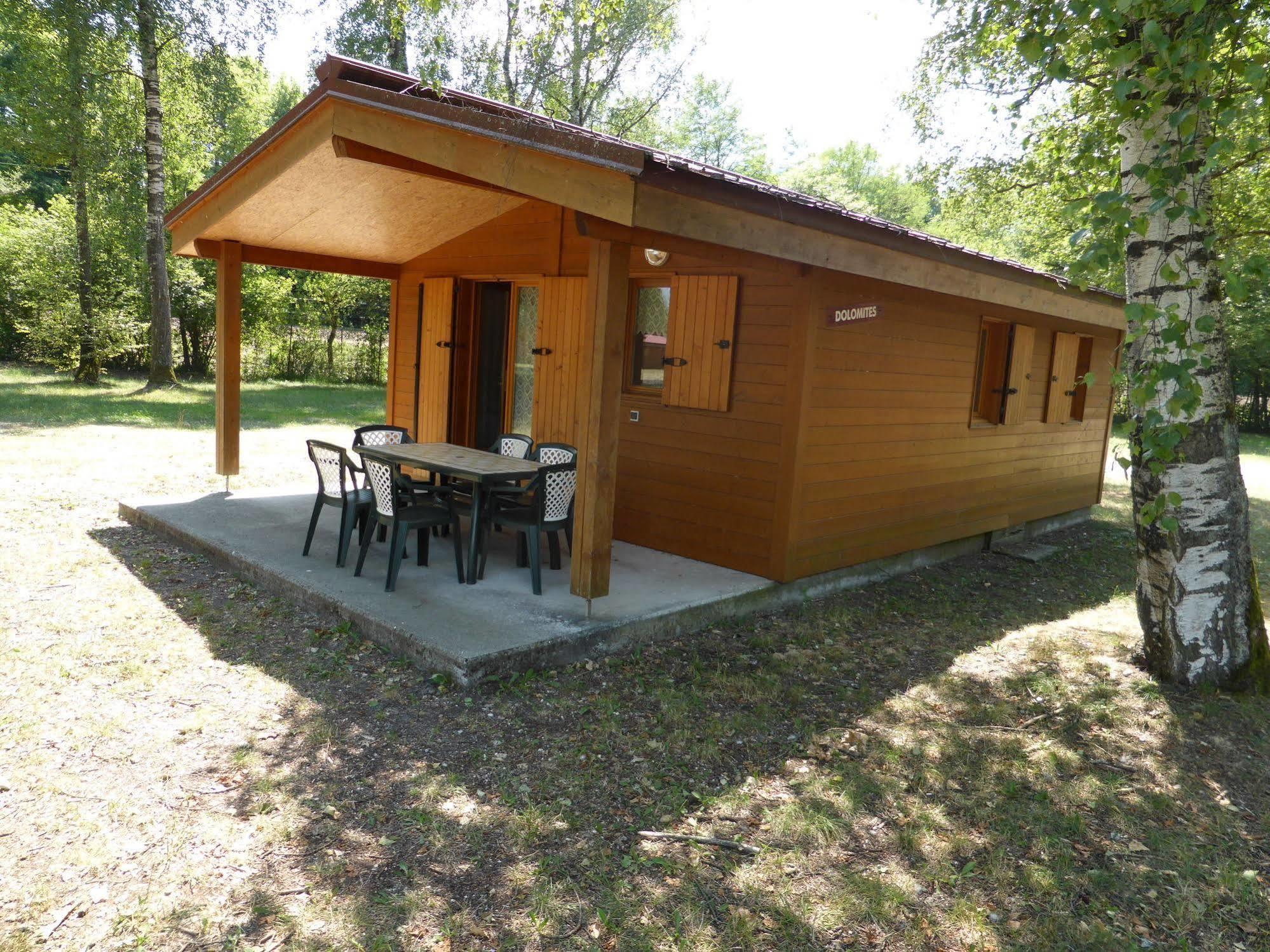 Camping L'Ecureuil - Mont-Blanc Village Domancy Экстерьер фото