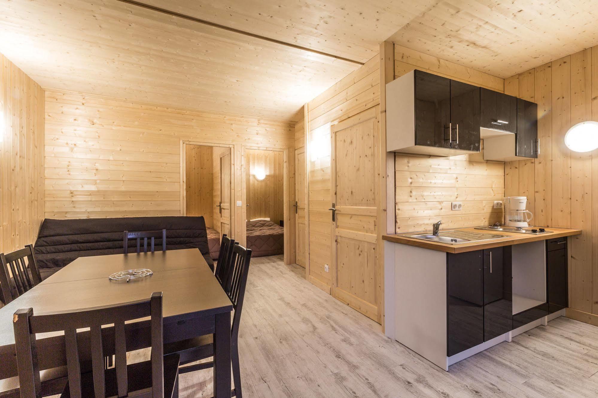 Camping L'Ecureuil - Mont-Blanc Village Domancy Экстерьер фото